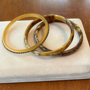 Set of bangles